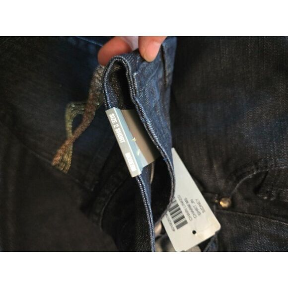 Chicos Modern Fit Straight Leg Dark Wash Embellished Pocket Jeans Size 2 Short - Picture 9 of 13